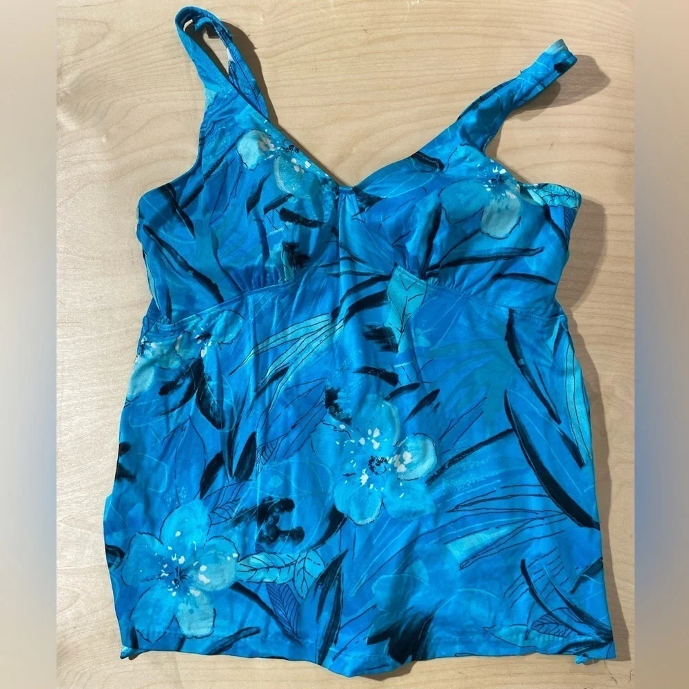 Maxine of Hollywood One Piece Swimsuit 22W (BX)